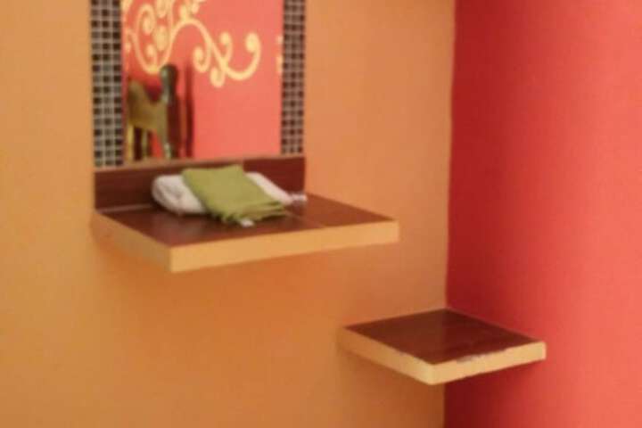Room 13 of 40