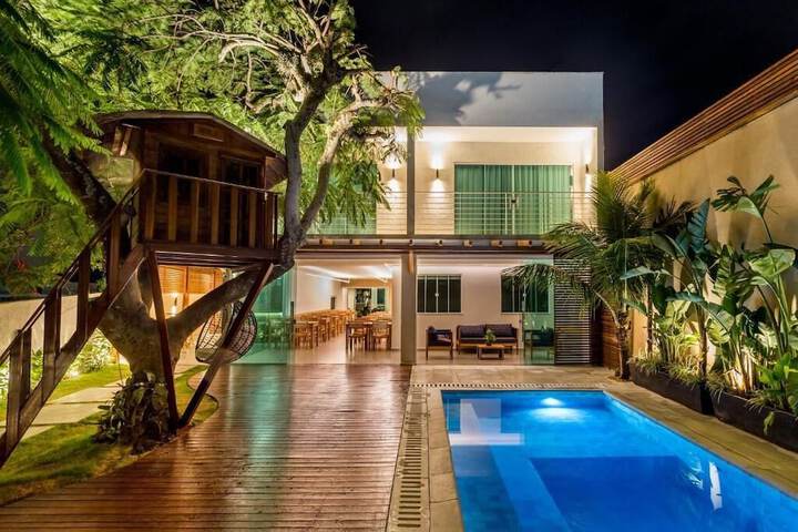 Pool 17 of 25