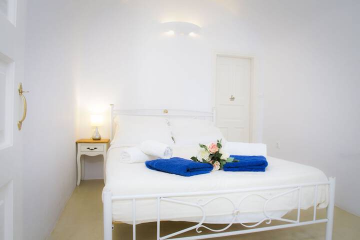 Room 9 of 22