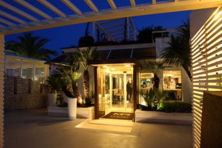 Hotel 18 of 39
