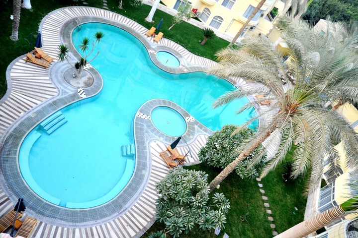 Pool 47 of 117