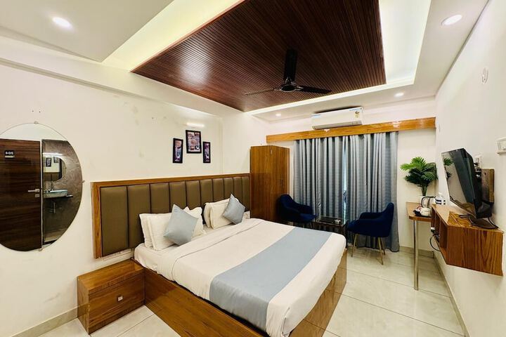 Room 19 of 42