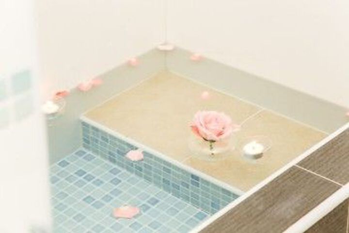 Room 4 of 40