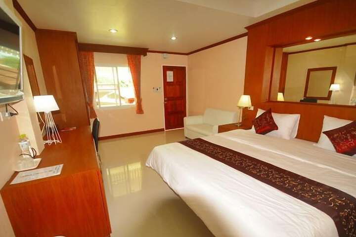 Room 7 of 43