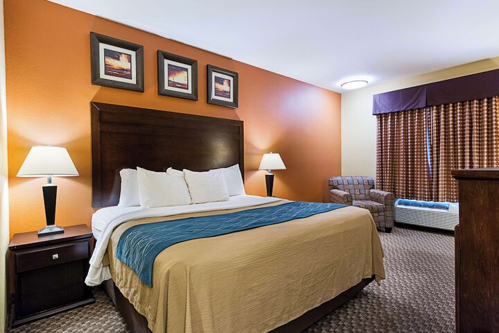 Room 8 of 20