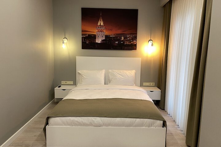 Room 4 of 24