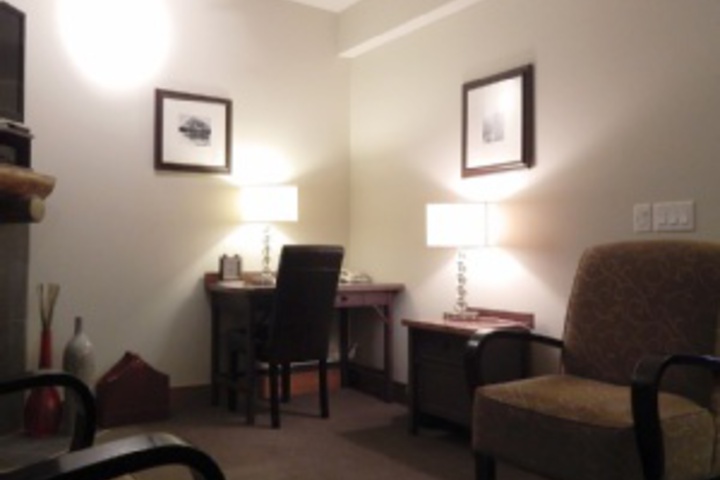 Room 33 of 192