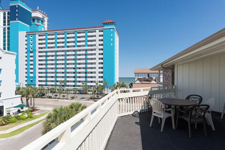 Terrace/Patio 207 of 211