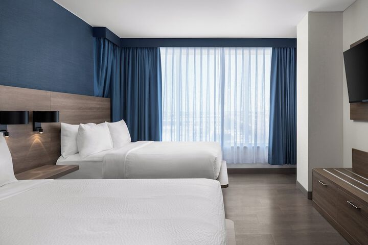 Room 10 of 46