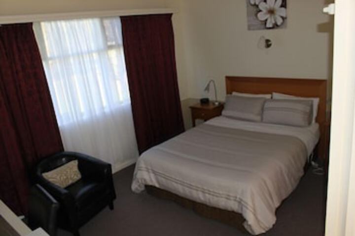Room 40 of 123