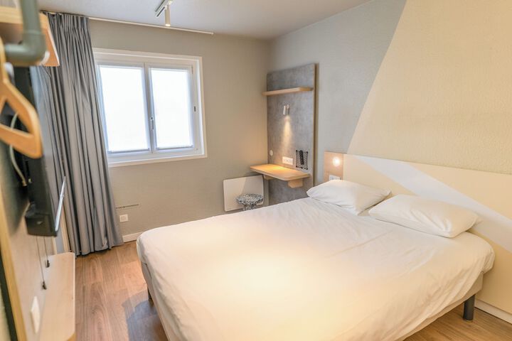 Room 15 of 39