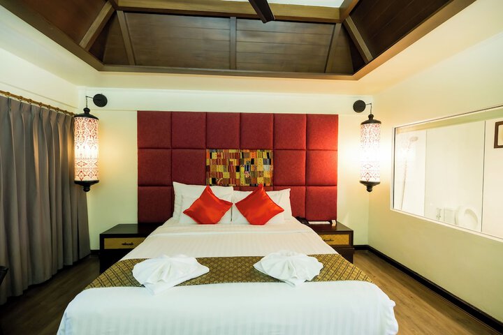 Room 54 of 143