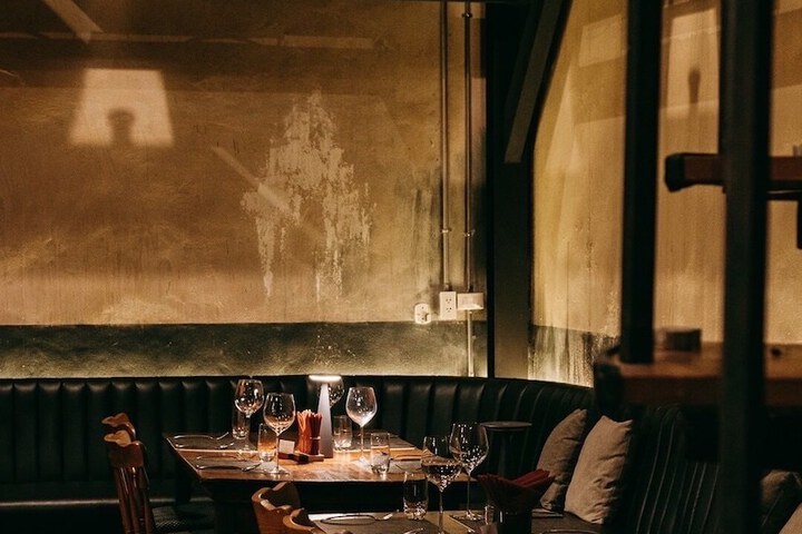 Dining 34 of 59