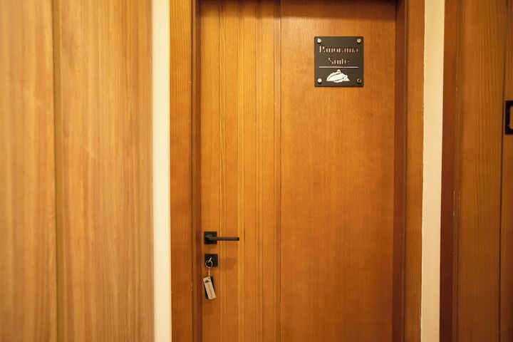 Room 12 of 65