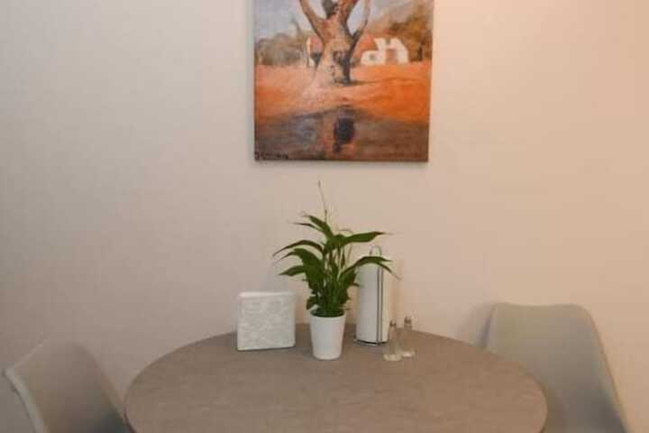 Room 3 of 79