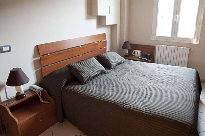 Room 7 of 26