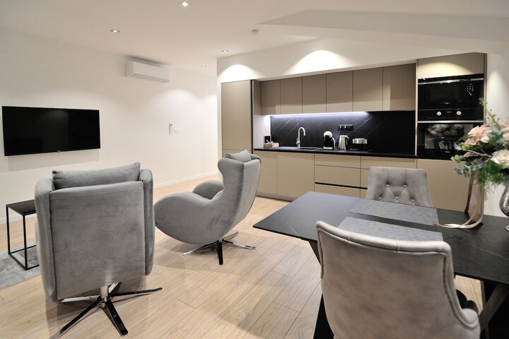 Room 41 of 67