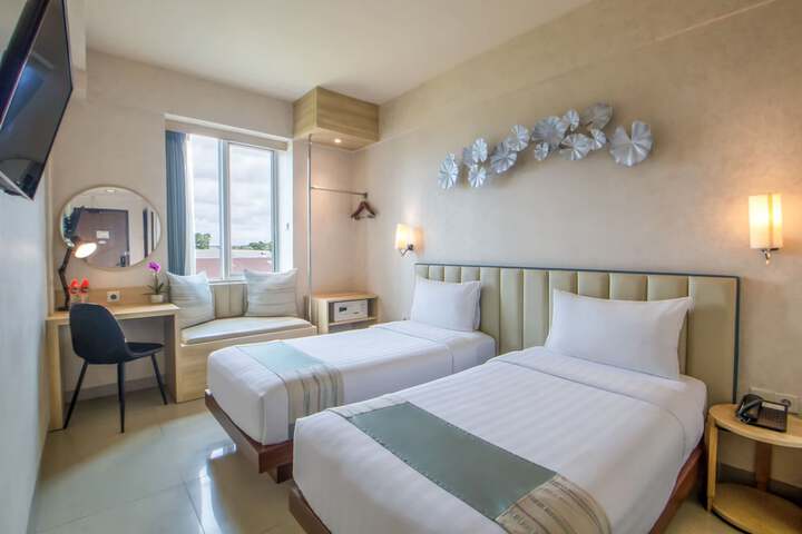 Room 4 of 26