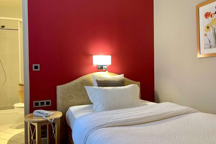 Room 15 of 55