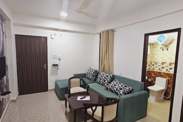 Room 12 of 22