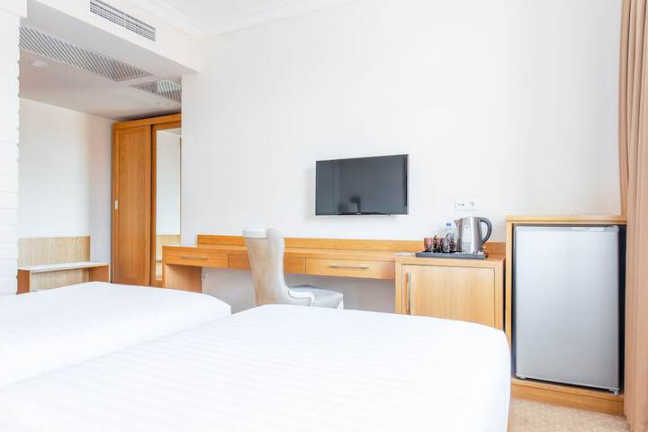 Room 9 of 60
