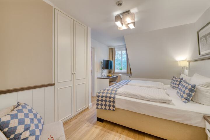 Room 21 of 73