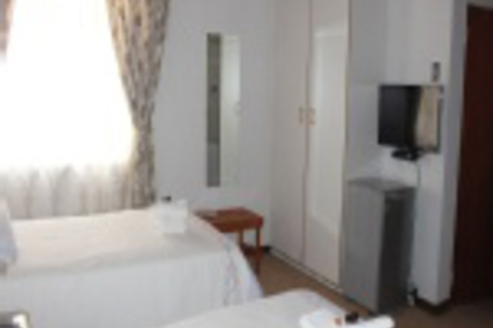 Room 145 of 288