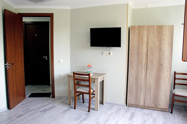 Room 34 of 37