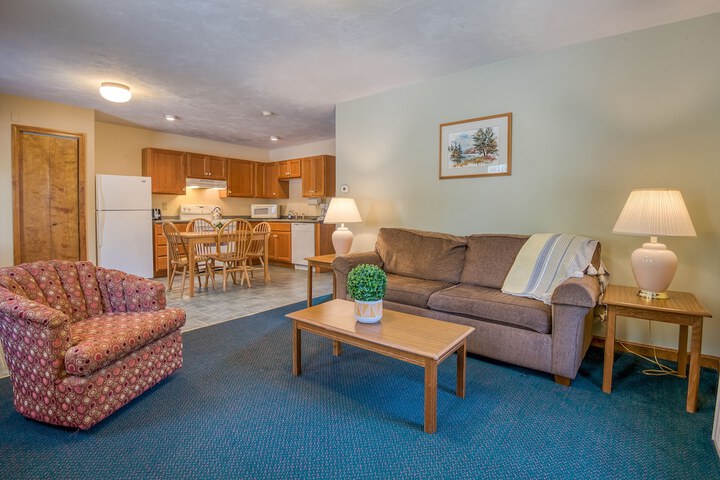 Superior King Lakeside with Shared Balcony (14 of 64)
