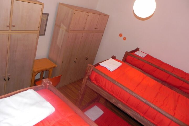 Room 16 of 52