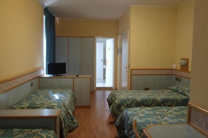 Room 17 of 63