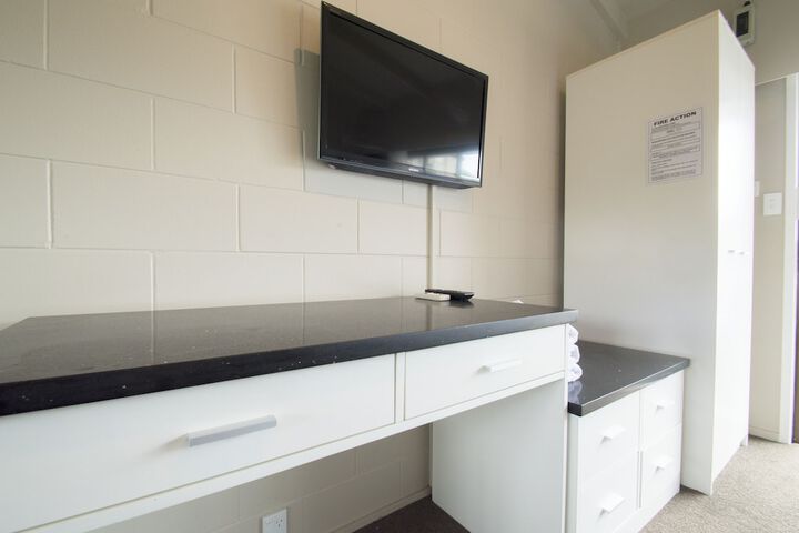 Room 8 of 31