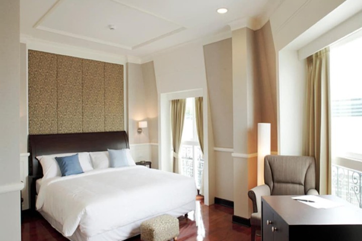 Room 18 of 47