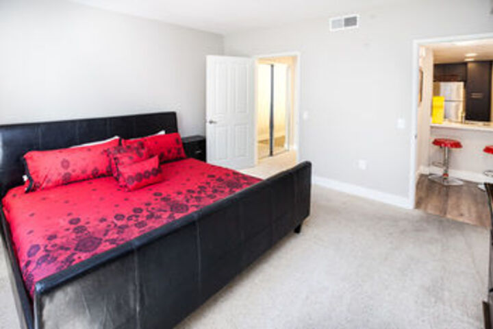 Room 7 of 27