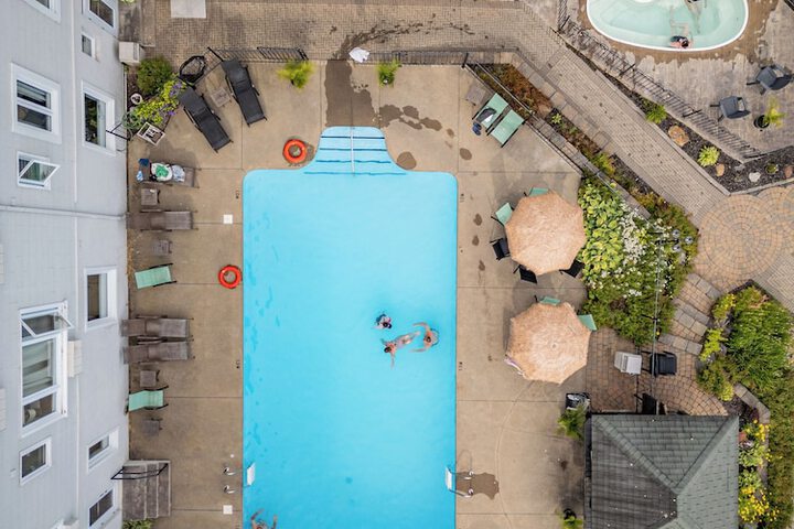 Pool 28 of 54