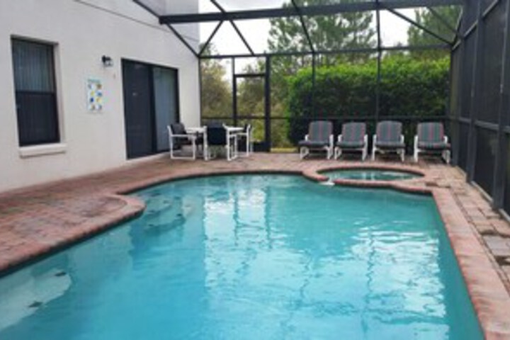 Pool 9 of 16