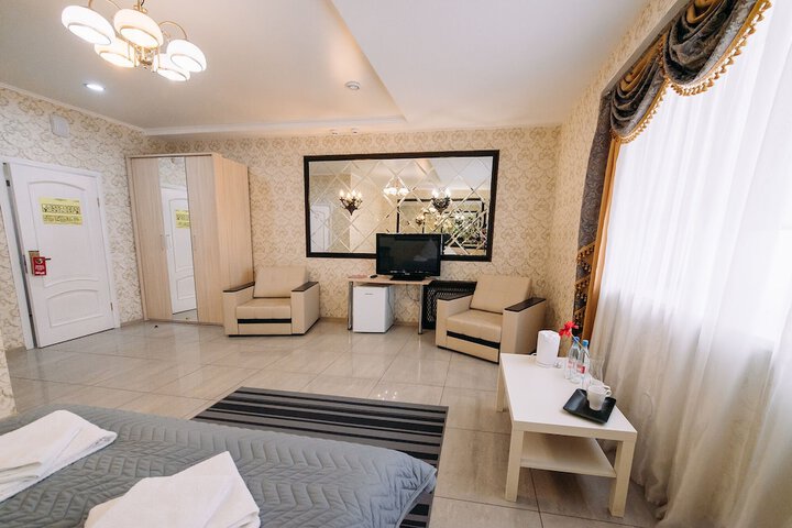Room 9 of 47