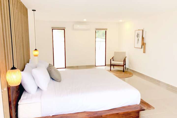 Room 3 of 43