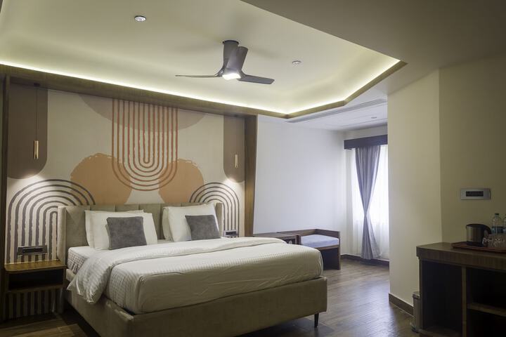 Room 18 of 43