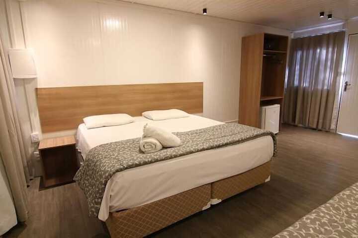 Room 7 of 44