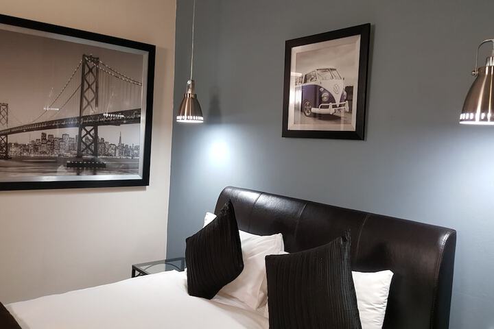 Room 3 of 24