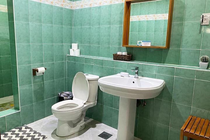 Room 50 of 92