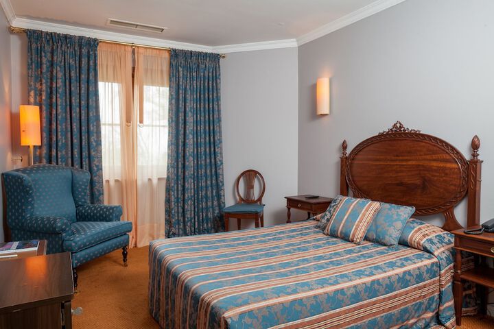 Room 2 of 57