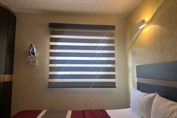 Room 8 of 40