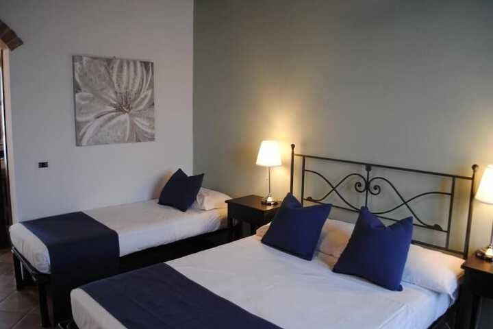 Room 6 of 19