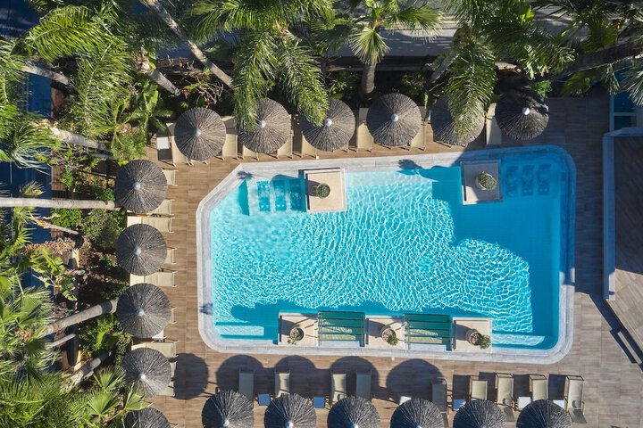 Pool 38 of 75