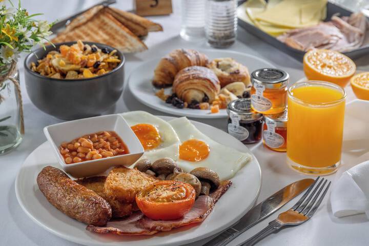 Breakfast/Coffee Service 78 of 114