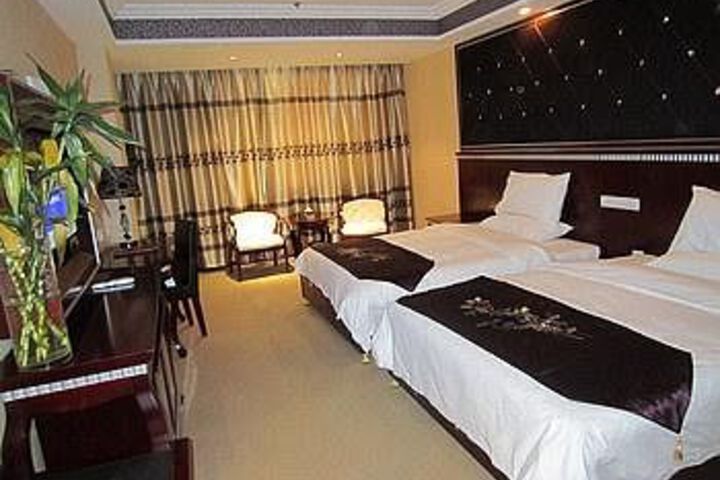 Room 4 of 14