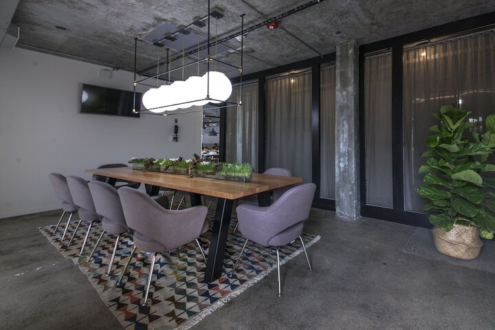 Meeting facility