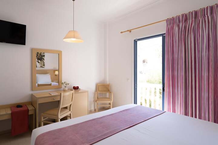 Room 21 of 82